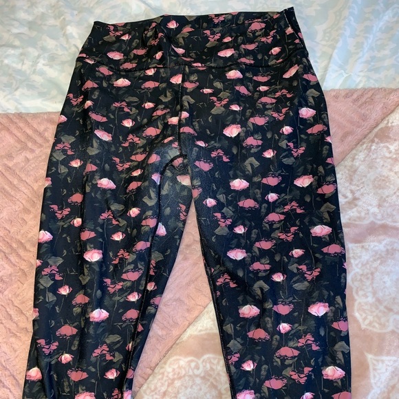 Fabletics leggings - Picture 2 of 3